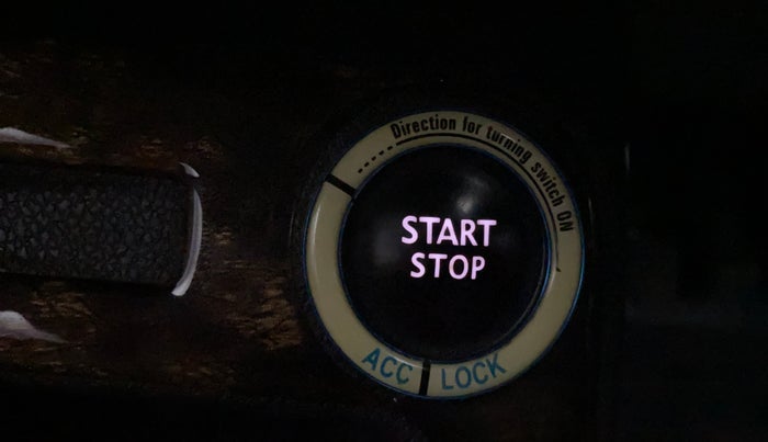 2017 Renault Captur RXL DIESEL, Diesel, Manual, 94,540 km, Keyless Start/ Stop Button