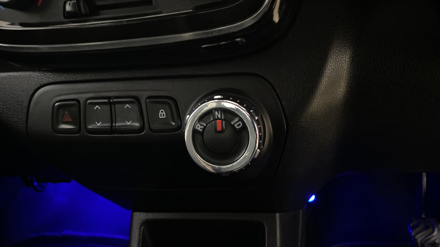 2017 Renault Kwid RXT 1.0 AMT (O), Petrol, Automatic, 22,161 km, Gear Lever