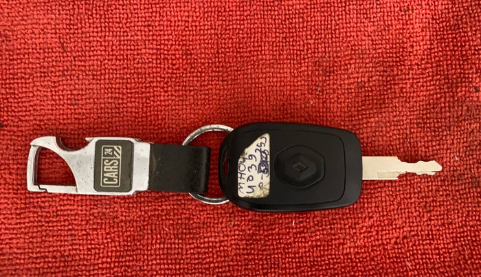 2016 Renault Kwid RXT 0.8 (O), Petrol, Manual, 35,288 km, Key Close Up