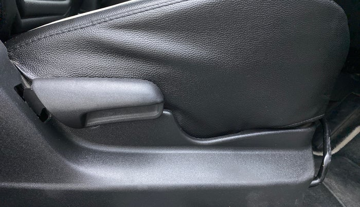 2017 Maruti Vitara Brezza VDI OPT, Diesel, Manual, 19,028 km, Driver Side Adjustment Panel