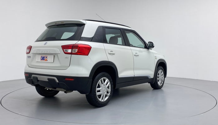 2017 Maruti Vitara Brezza VDI OPT, Diesel, Manual, 19,028 km, Right Back Diagonal (45- Degree) View