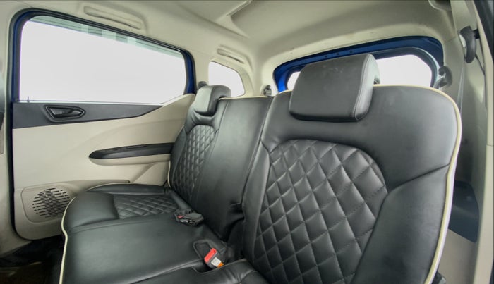 2019 Renault TRIBER 1.0 RXT, Petrol, Manual, 31,115 km, Right Side Rear Door Cabin