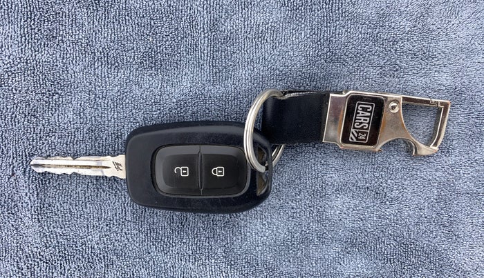 2019 Renault TRIBER 1.0 RXT, Petrol, Manual, 31,115 km, Key Close Up
