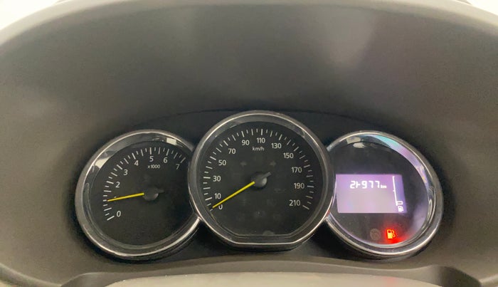 2015 Renault Lodgy 110 PS RXZ STEPWAY 8 STR, Diesel, Manual, 28,953 km, Odometer Image