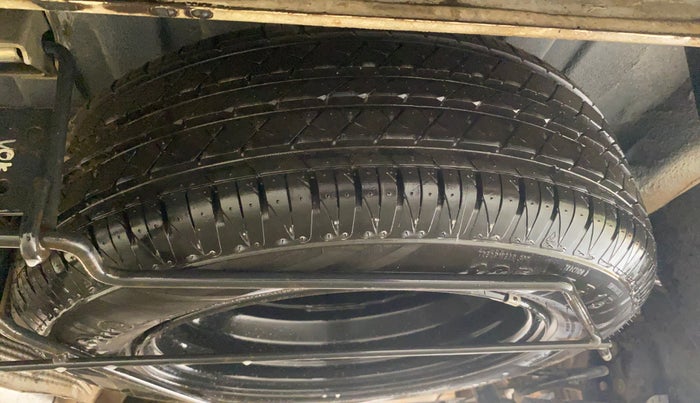 2015 Renault Lodgy 110 PS RXZ STEPWAY 8 STR, Diesel, Manual, 28,953 km, Spare Tyre