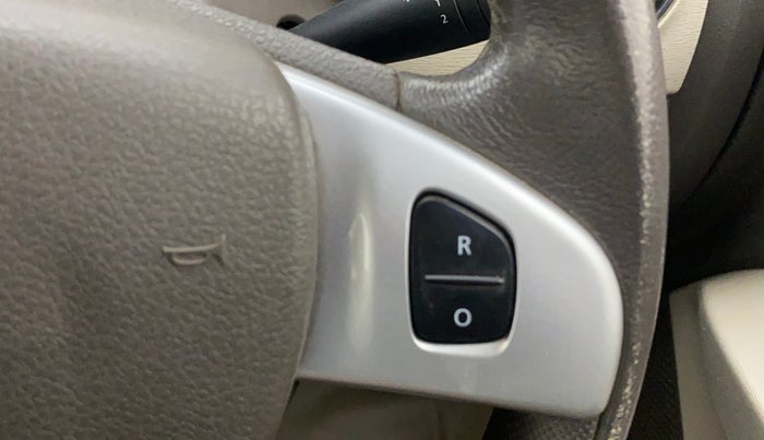 2015 Renault Lodgy 110 PS RXZ STEPWAY 8 STR, Diesel, Manual, 28,953 km, Adaptive Cruise Control