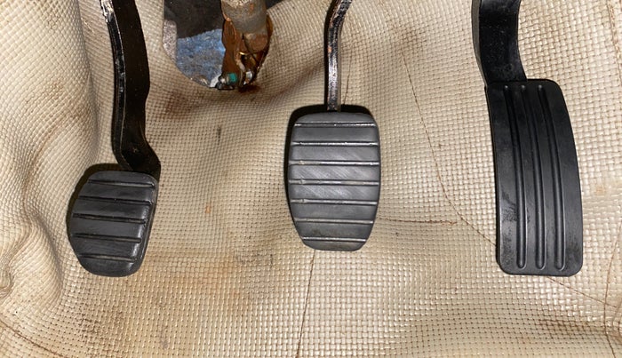 2015 Renault Lodgy 110 PS RXZ STEPWAY 8 STR, Diesel, Manual, 28,953 km, Pedals