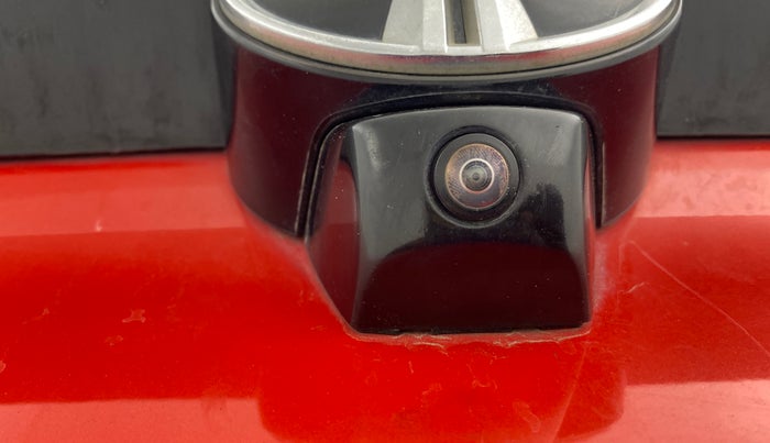2023 Tata NEXON FEARLESS + SUNROOF AMT DUAL TONE 1.5 DIESEL, Diesel, Automatic, 15,482 km, Parking Camera