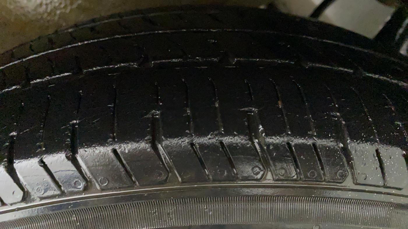 2011 Maruti Ritz VDI, Diesel, Manual, 80,428 km, Left Rear Tyre Tread