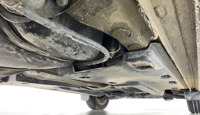 2015 Volkswagen Vento HIGHLINE TDI AT, Diesel, Automatic, 28,763 km, Right Side Underbody