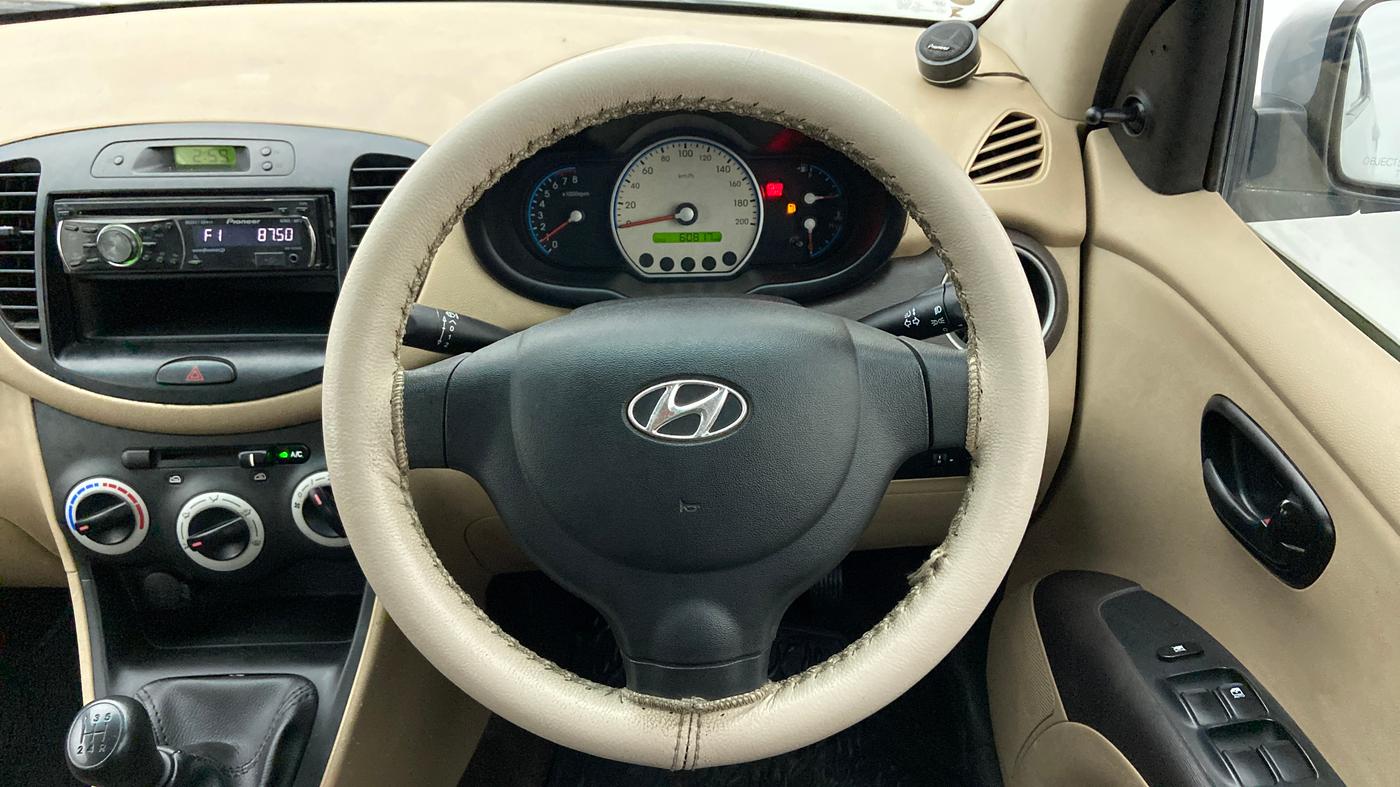 2010 Hyundai i10 MAGNA 1.2, Petrol, Manual, 60,857 km, Steering Wheel Close Up