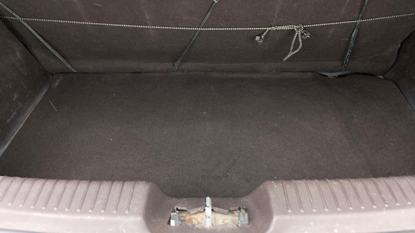 2010 Hyundai i10 MAGNA 1.2, Petrol, Manual, 60,857 km, Boot Inside View