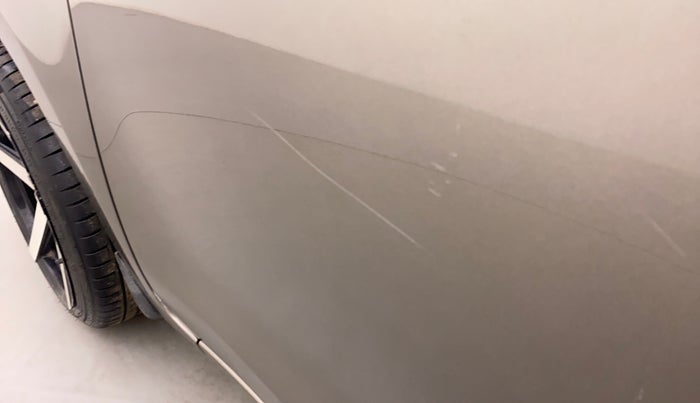 2019 Maruti Swift VXI, Petrol, Manual, 38,163 km, Front passenger door - Minor scratches