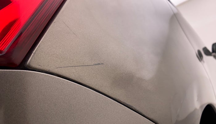 2019 Maruti Swift VXI, Petrol, Manual, 38,163 km, Right quarter panel - Minor scratches