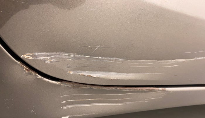 2019 Maruti Swift VXI, Petrol, Manual, 38,163 km, Right running board - Slightly rusted
