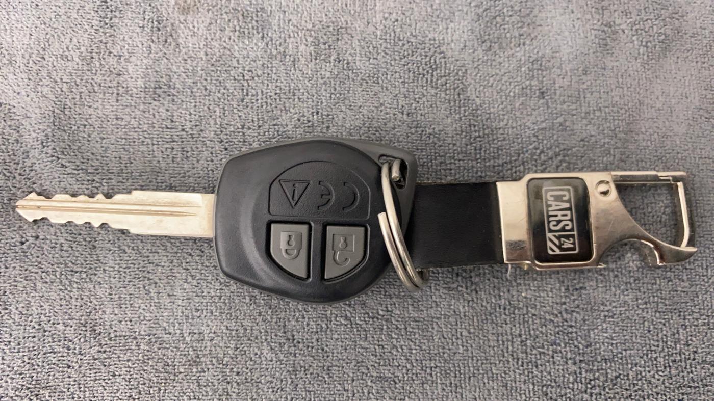 2019 Maruti Swift VXI, Petrol, Manual, 38,163 km, Key Close Up