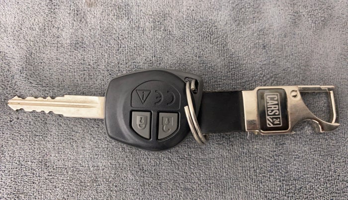 2019 Maruti Swift VXI, Petrol, Manual, 38,163 km, Key Close Up