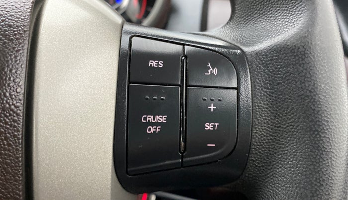 2014 Mahindra XUV500 W6 4X2, Diesel, Manual, 93,713 km, Adaptive Cruise Control