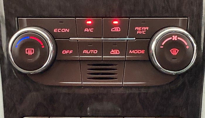 2014 Mahindra XUV500 W6 4X2, Diesel, Manual, 93,713 km, Automatic Climate Control