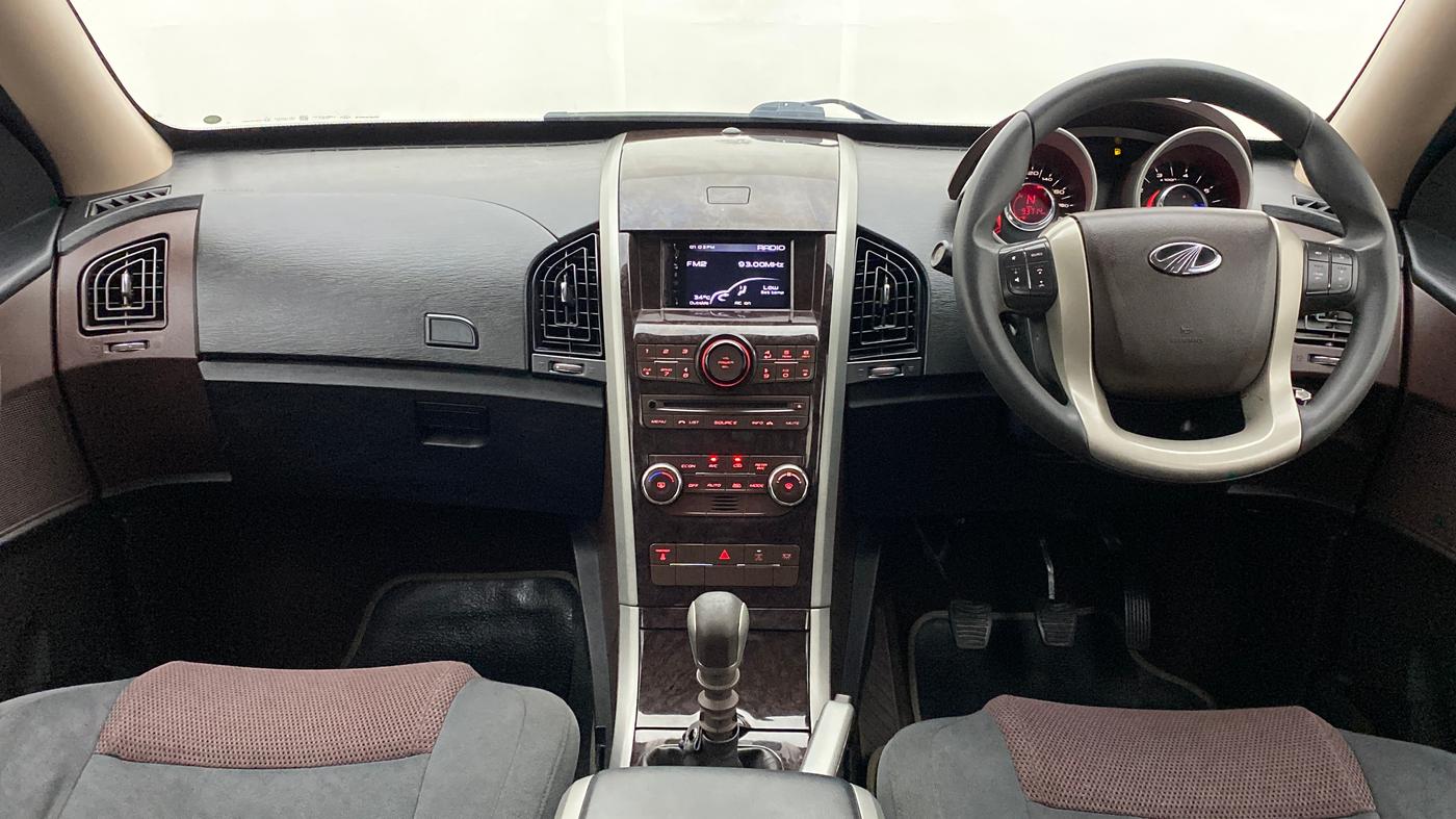 2014 Mahindra XUV500 W6 4X2, Diesel, Manual, 93,713 km, Dashboard