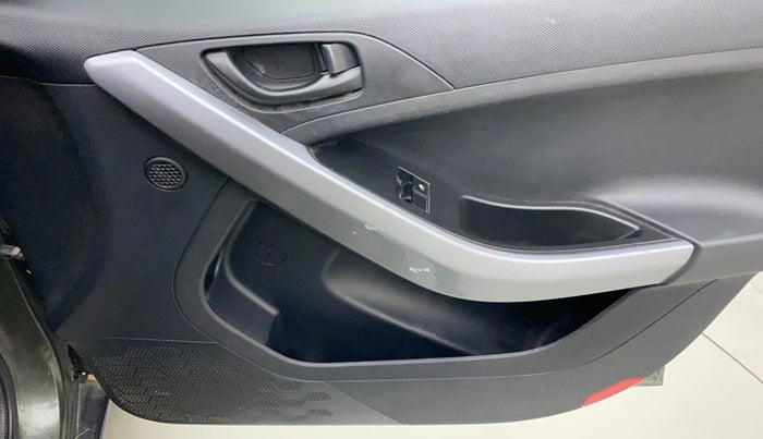 2020 Tata NEXON XE PETROL, Petrol, Manual, 24,380 km, Driver Side Door Panels Control