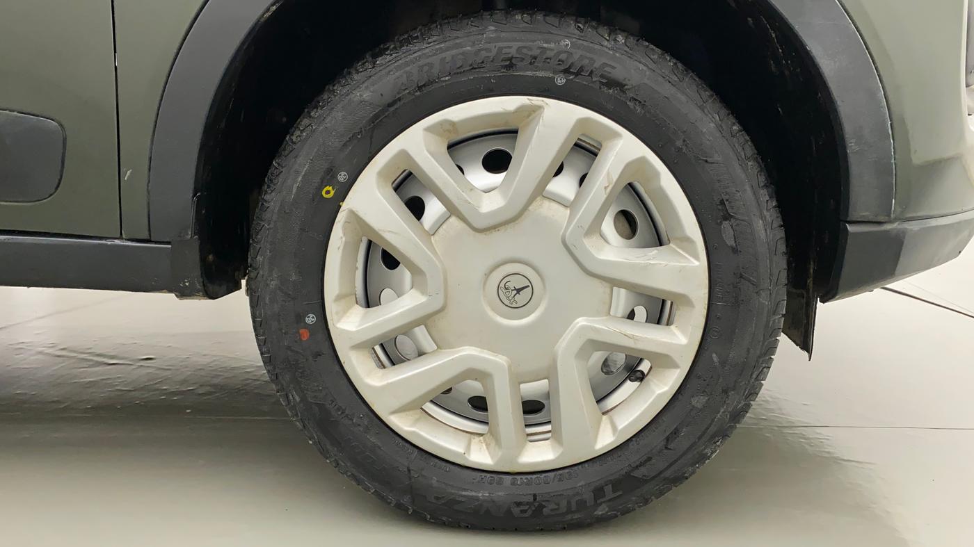 2020 Tata NEXON XE PETROL, Petrol, Manual, 24,380 km, Right Front Wheel