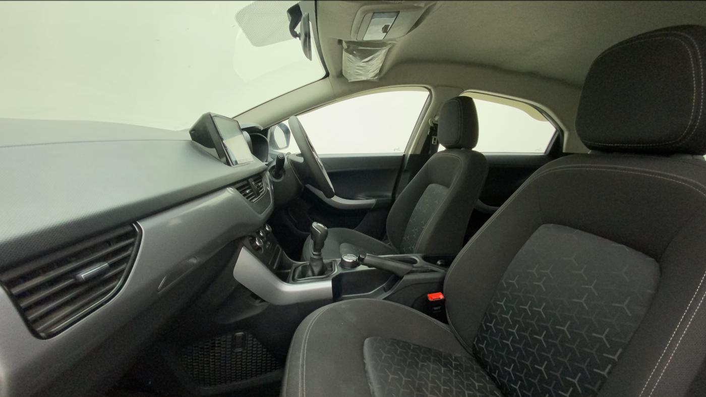 2020 Tata NEXON XE PETROL, Petrol, Manual, 24,380 km, Right Side Front Door Cabin