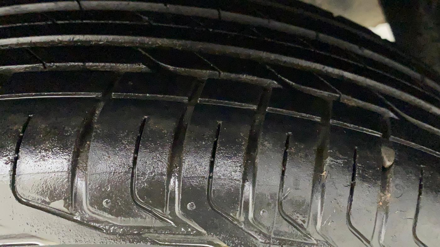 2020 Tata NEXON XE PETROL, Petrol, Manual, 24,380 km, Left Rear Tyre Tread