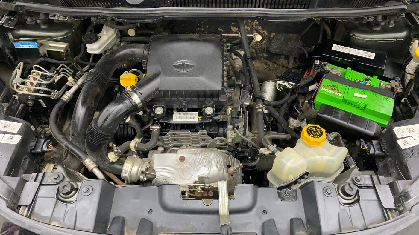 2020 Tata NEXON XE PETROL, Petrol, Manual, 24,380 km, Open Bonet