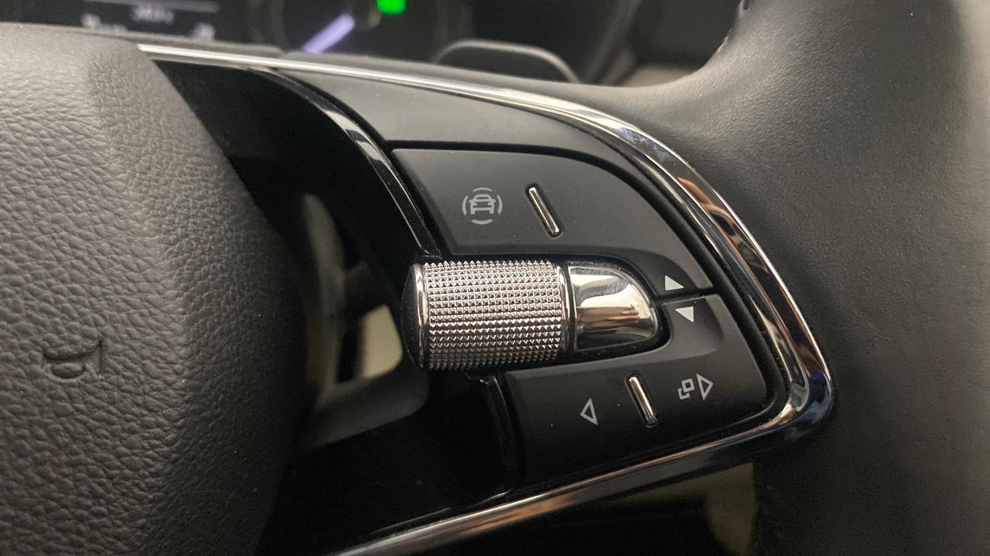 2023 Skoda SLAVIA AMBITION 1.0L TSI AT, Petrol, Automatic, 11,850 km, Adaptive Cruise Control