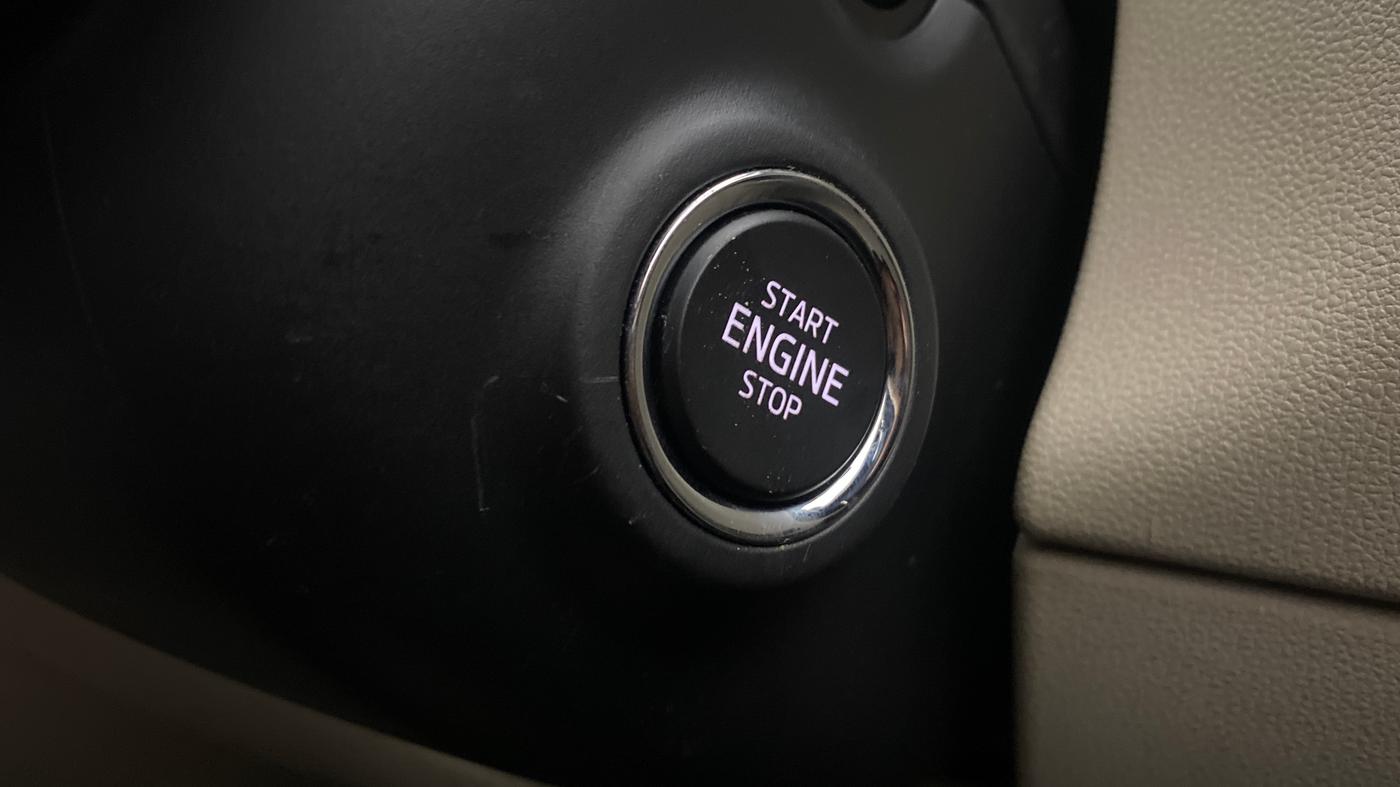 2023 Skoda SLAVIA AMBITION 1.0L TSI AT, Petrol, Automatic, 11,850 km, Keyless Start/ Stop Button