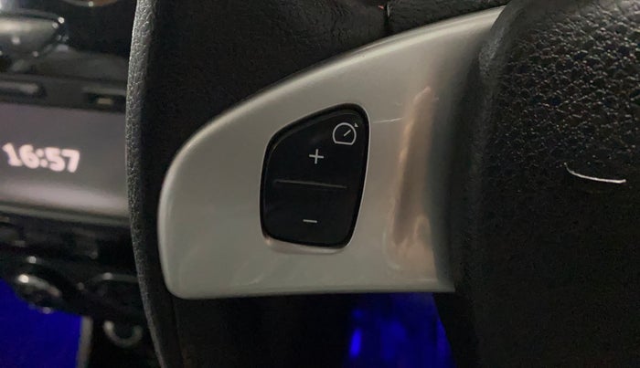 2018 Renault Duster 110 PS RXZ 4X4 MT DIESEL, Diesel, Manual, 64,613 km, Adaptive Cruise Control