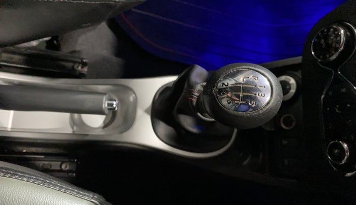 2018 Renault Duster 110 PS RXZ 4X4 MT DIESEL, Diesel, Manual, 64,613 km, Gear Lever