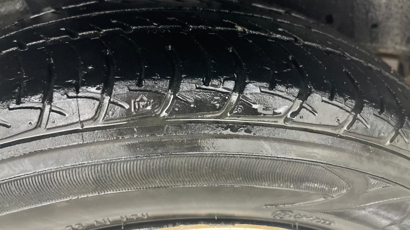 2014 Maruti Celerio ZXI, Petrol, Manual, 83,188 km, Right Rear Tyre Tread