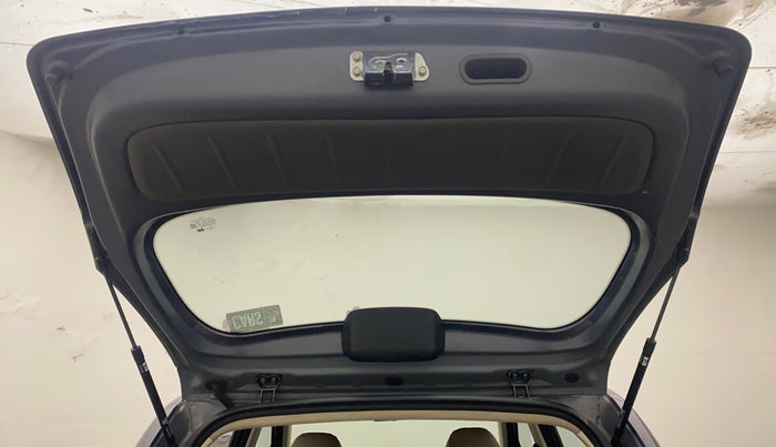 2014 Hyundai i10 SPORTZ 1.1, CNG, Manual, 49,875 km, Boot Inside