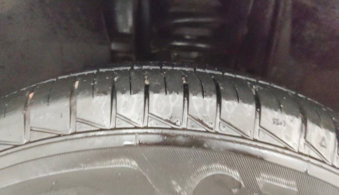 2024 Renault TRIBER RXL Limited Edition, Petrol, Manual, 4,849 km, Left Front Tyre Tread