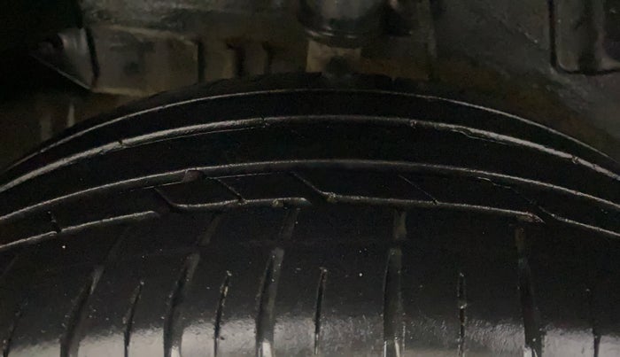 2021 Tata NEXON XZ PLUS PETROL SUNROOF, Petrol, Manual, 39,830 km, Right Rear Tyre Tread