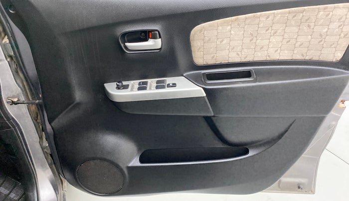 2013 Maruti Wagon R 1.0 VXI, Petrol, Manual, 29,373 km, Driver Side Door Panels Control