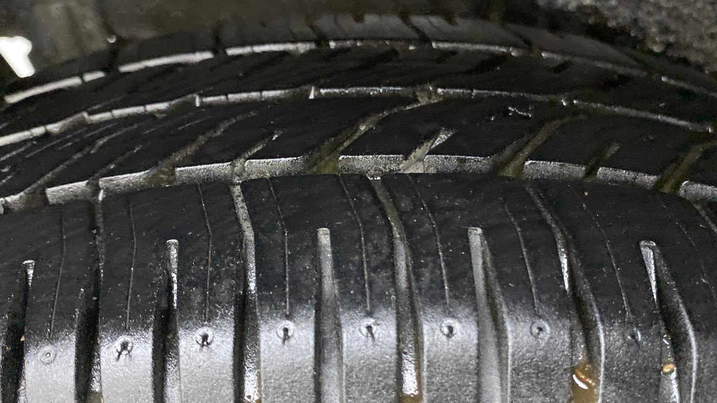 2013 Maruti Wagon R 1.0 VXI, Petrol, Manual, 29,373 km, Right Rear Tyre Tread