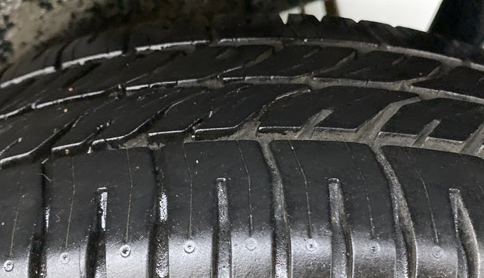 2013 Maruti Wagon R 1.0 VXI, Petrol, Manual, 29,373 km, Left Rear Tyre Tread
