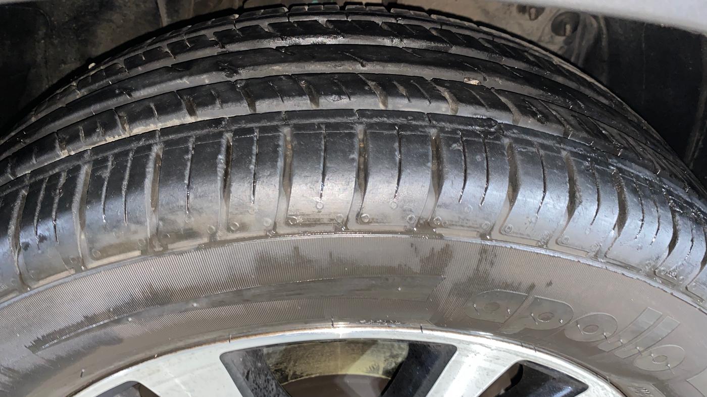 2019 Nissan Kicks XV 1.5, Petrol, Manual, 10,880 km, Right Front Tyre Tread