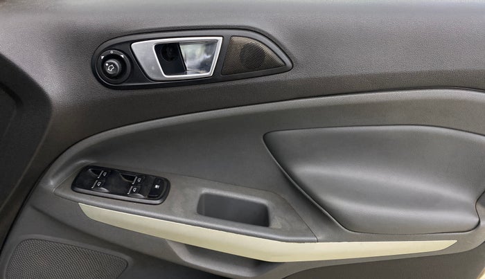 2015 Ford Ecosport TITANIUM 1.0L ECOBOOST (OPT), Petrol, Manual, 96,530 km, Driver Side Door Panels Control