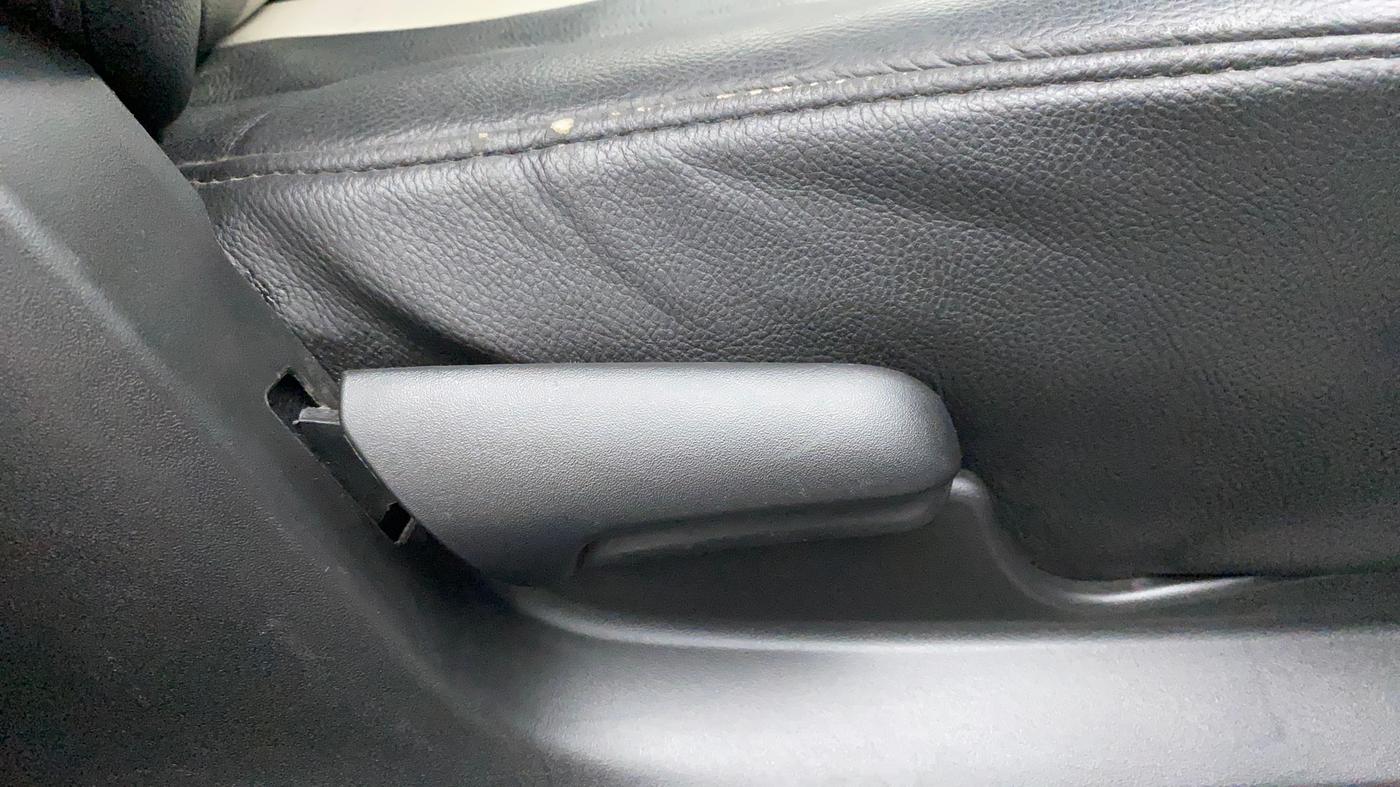 2018 Maruti Celerio X VXI (O), Petrol, Manual, 62,651 km, Driver Side Adjustment Panel