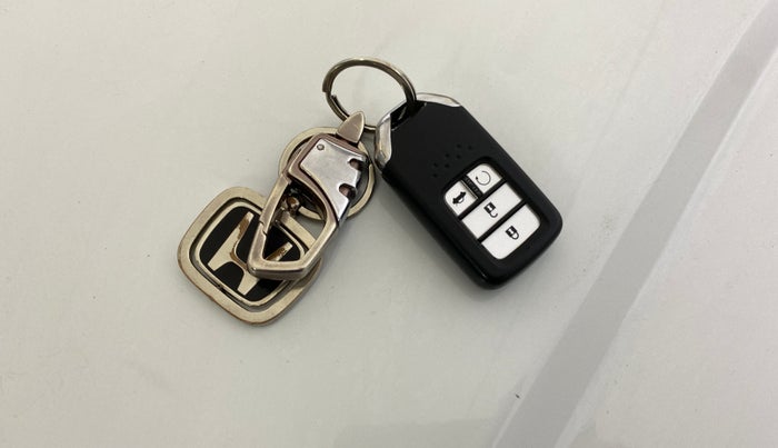 2024 Honda City 1.5L I-VTE V CVT, Petrol, Automatic, 15,496 km, Key Close Up