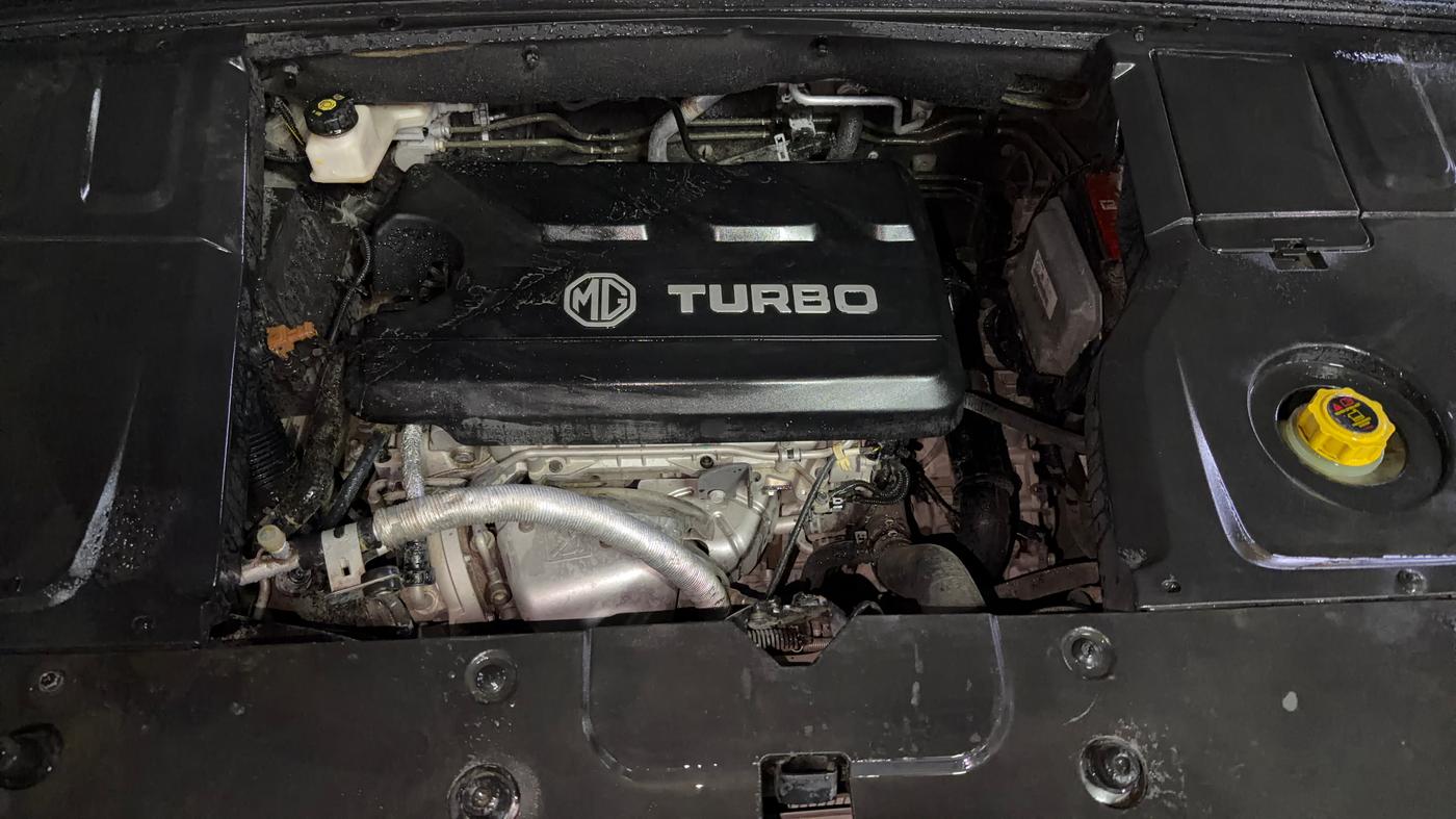 2023 MG HECTOR PLUS SAVVY PRO 1.5 TURBO CVT 7 STR, Petrol, Automatic, 40,537 km, Engine View