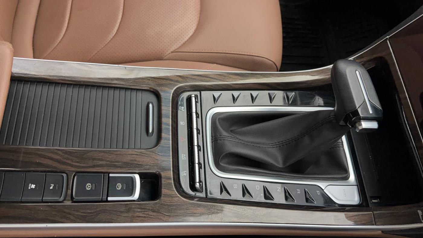 2023 MG HECTOR PLUS SAVVY PRO 1.5 TURBO CVT 7 STR, Petrol, Automatic, 40,537 km, Gear Lever