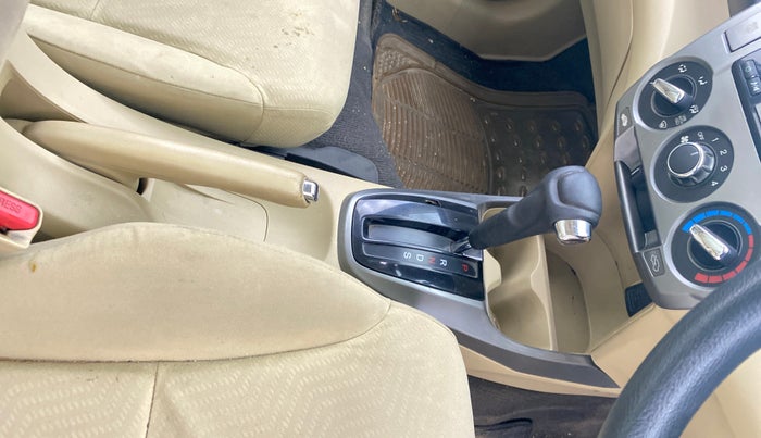2012 Honda City 1.5L I-VTEC V AT, Petrol, Automatic, 57,494 km, Gear Lever