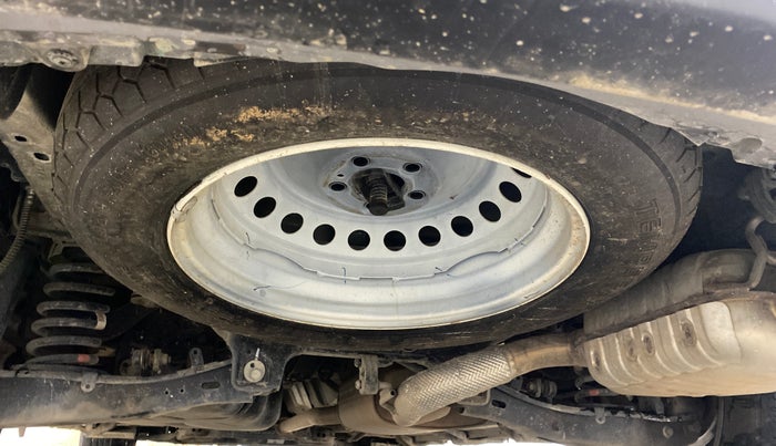 2021 Mahindra XUV700 AX 7 P AT 7 STR, Petrol, Automatic, 31,113 km, Spare Tyre