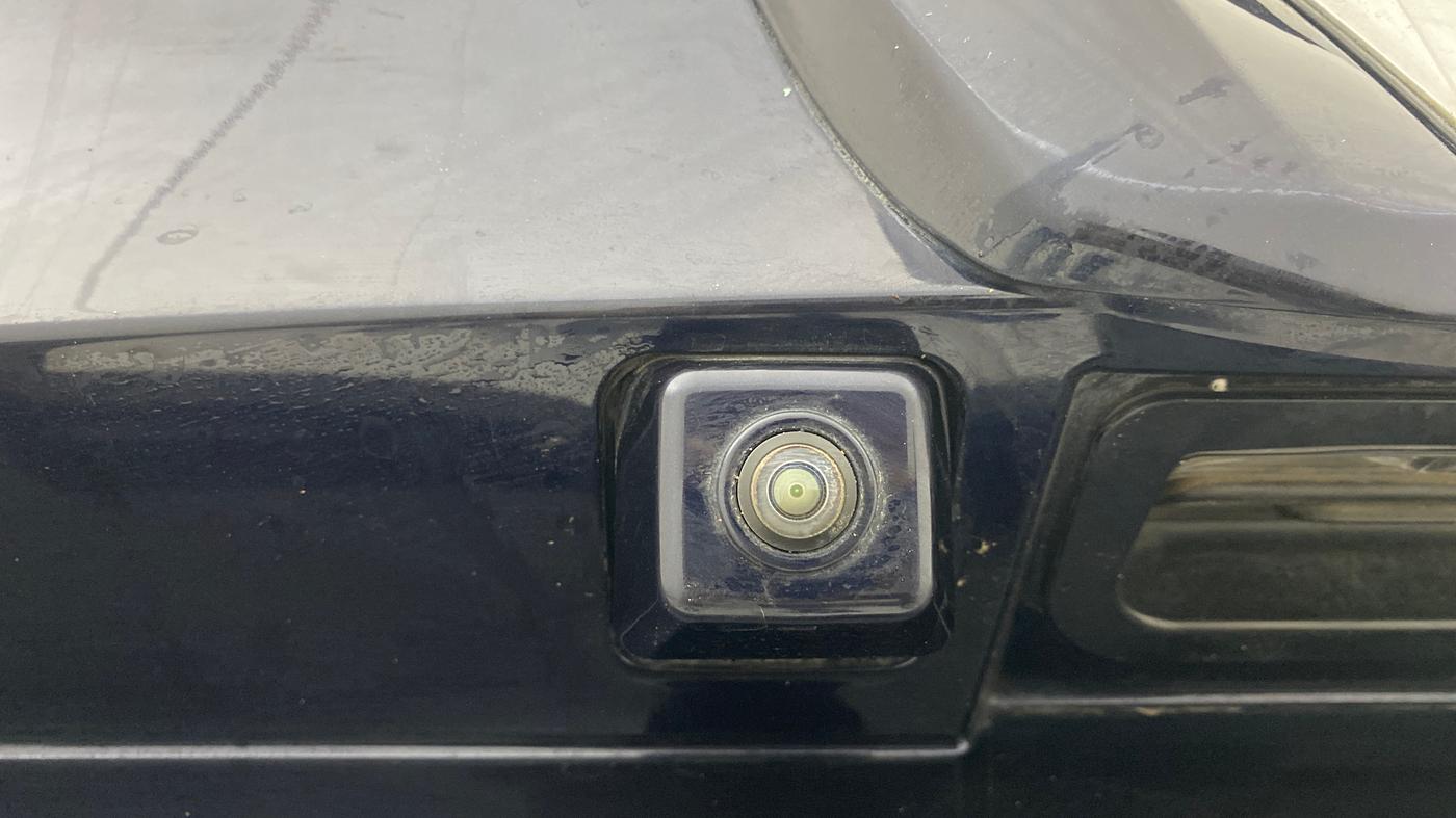 2021 Mahindra XUV700 AX 7 P AT 7 STR, Petrol, Automatic, 31,113 km, Parking Camera
