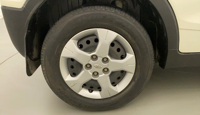 2021 Mahindra XUV300 W6 1.5 DIESEL AMT, Diesel, Automatic, 38,673 km, Right Rear Wheel